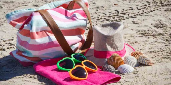 Accessori da Spiaggia: Come Completare il Tuo Look Estivo